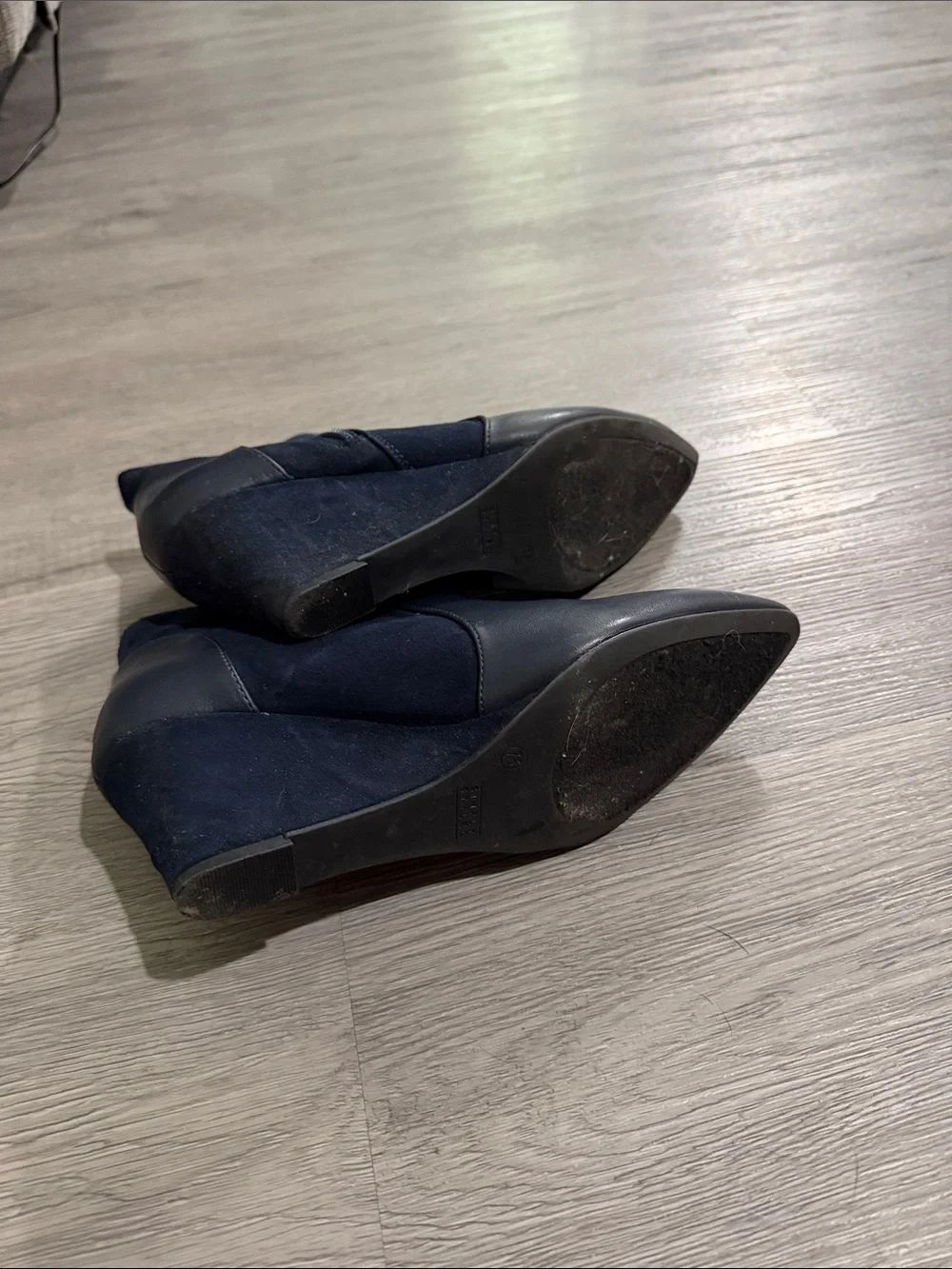 Simply Styled Zemora Navy Pointed-Toe Ankle Boots Sz 7.5 EUC - Picture 7 of 8